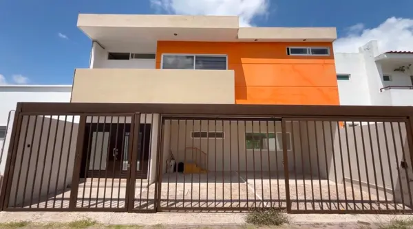 Casa en Venta 2 Niveles Tipo Duplex el Refugio Queretaro — foto 1 de 30