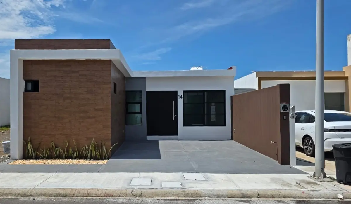 Casa en venta en Lomas de la Rioja, Alvarado — foto 1 de 15
