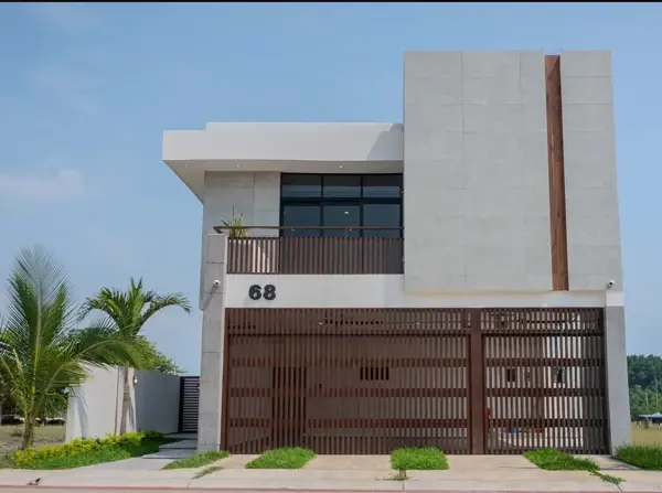 VENDO CASA CLIMATIZADA, ALBERCA Y DE 4 RECAMARAS