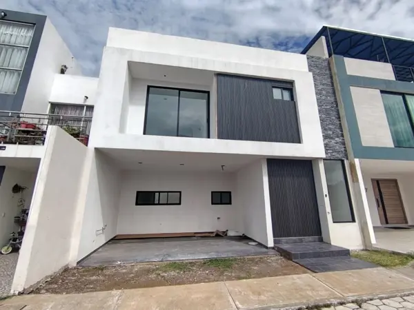 Casa en venta en San Juan Cuautlancingo, Cuautlancingo — foto 1 de 52