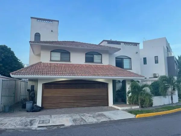 VENDO CASA EN LA RIVIERA VERACRUZANA LADO MAR