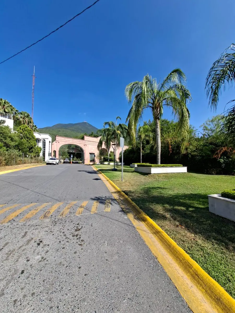 Terreno en venta en Las Águilas, Guadalupe — foto 1 de 6