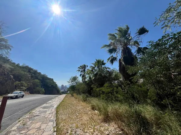 Terreno en venta en Las Águilas, Guadalupe — foto 3 de 6