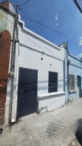 Casa en 15 de Mayo (Larralde)