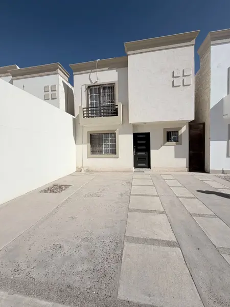 Casa en Renta en Cerrasa Sevilla Residencial Senderos