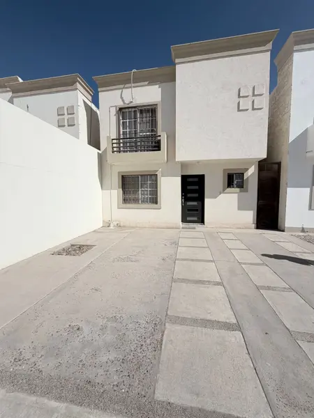 Casa en Renta en Cerrasa Sevilla Residencial Senderos