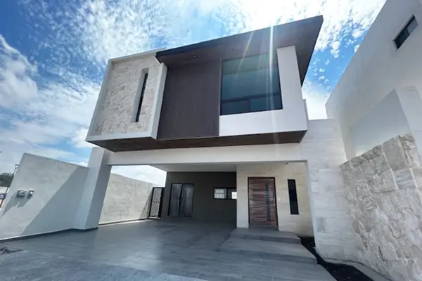 ESTRENA CASA EN RENTA EN SETERRA |
