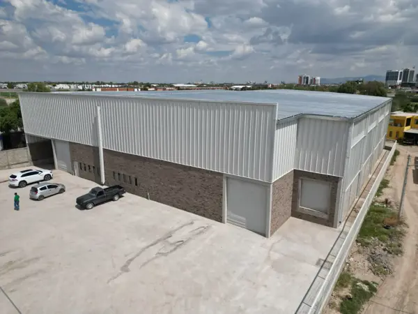 Bodega en renta en La Union, Torreón — foto 1 de 32