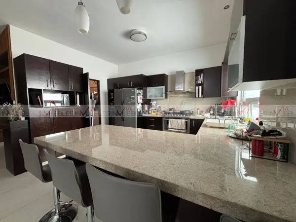 Casa en venta en Colinas del Valle, Monterrey — foto 2 de 12