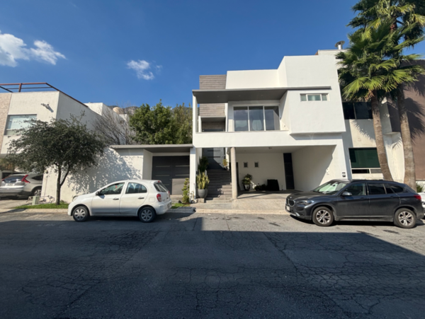 Renta Casa Colinas del Valle Monterrey — foto 1 de 21