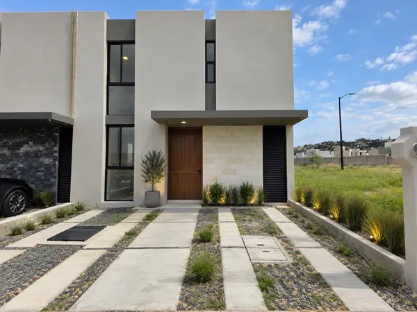 Casa en Venta Dentro de Fraccionamiento, Zona Tejeda, Corregidora, Querétaro — foto 1 de 22