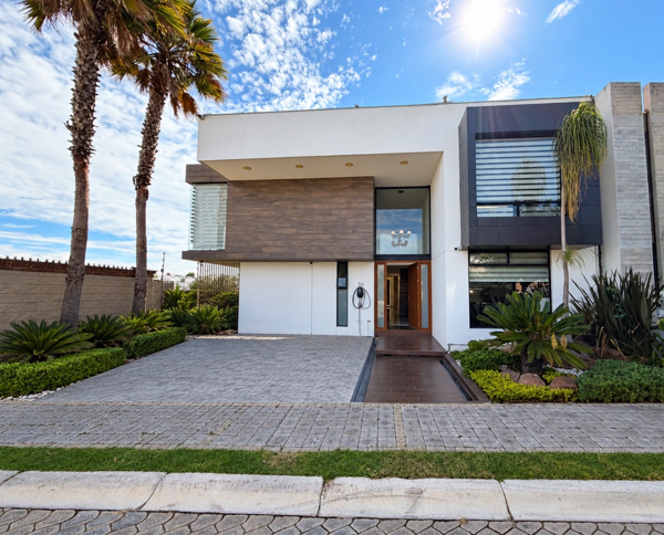 Casa en venta en Lomas de Angelópolis II, San Andrés Cholula, Puebla