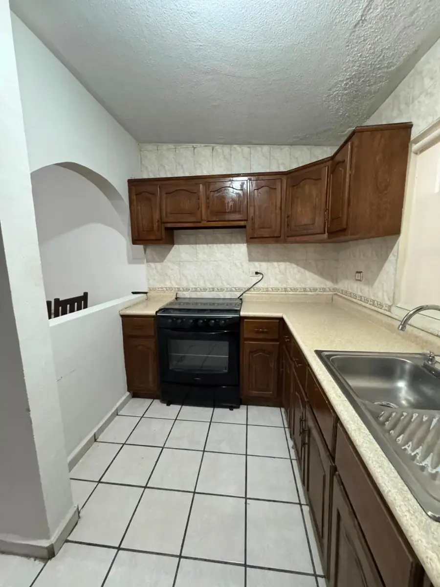 Casa en renta en La Hacienda, Ramos Arizpe — foto 1 de 7