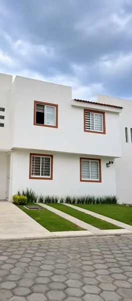 Casa en venta en Puebla Cuautlancingo fraccionamiento alberca períferico outlet finsa — foto 1 de 18