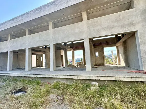 Plaza Comercial en Miraval, Cuernavaca, Morelos