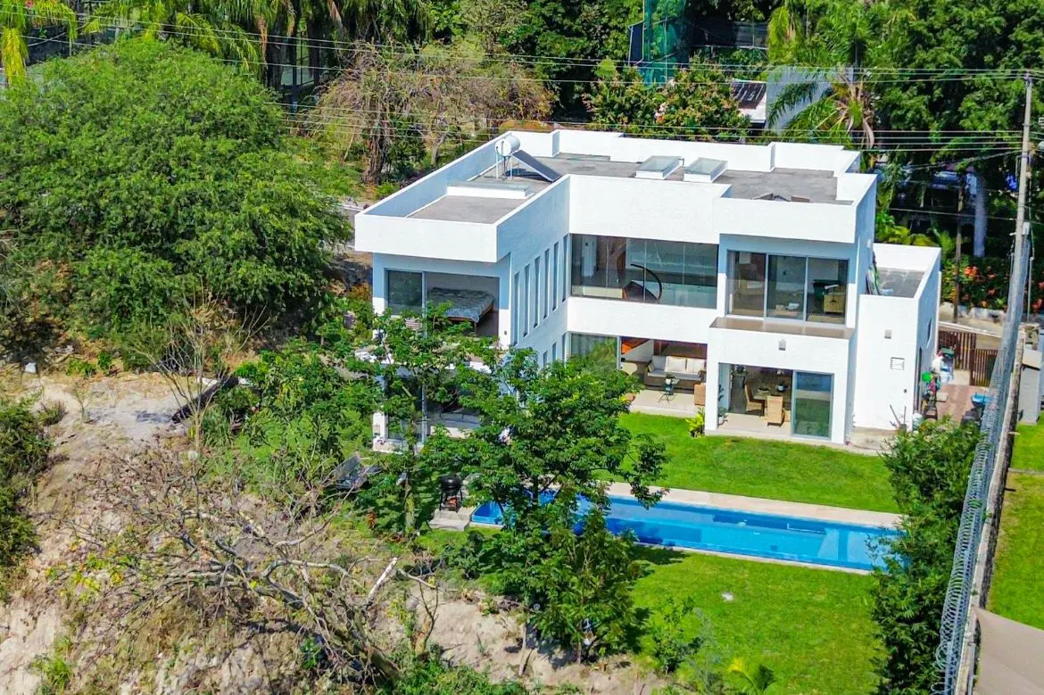 Casa en venta en Club de Golf Santa Fe, Xochitepec — foto 1 de 27