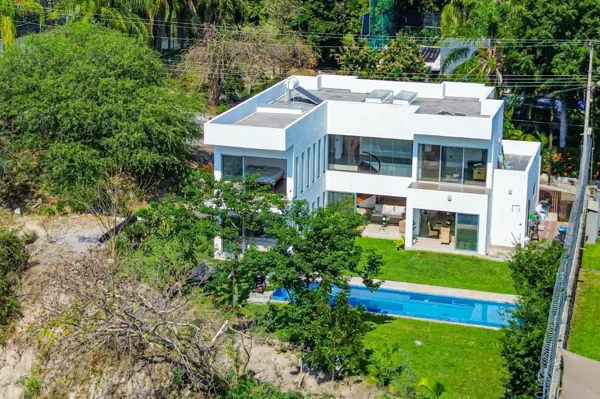 Casa en Fraccionamiento en Club de Golf Santa Fe, Xochitepec, Morelos