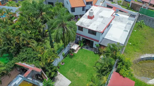 Casa en Fraccionamiento en Las Fincas, Jiutepec, Morelos