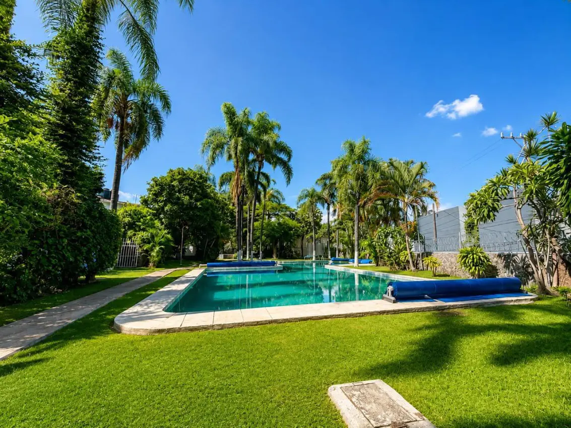 Casa en venta en Jardines de Cuernavaca, Cuernavaca — foto 1 de 17