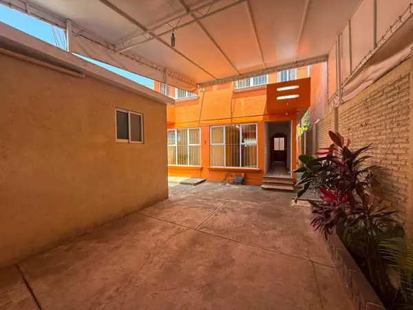 Casa Sola en Lomas de Cortés, Cuernavaca, Morelos