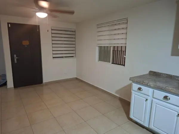 Casa en venta en Las Lomas, García — foto 3 de 13