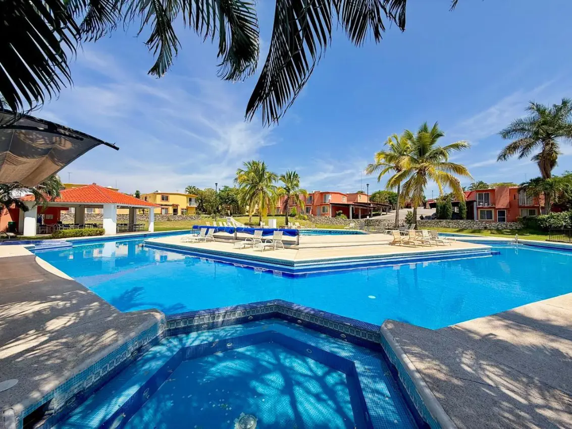 Casa en renta en Rinconada de Xochitepec, Xochitepec — foto 1 de 17