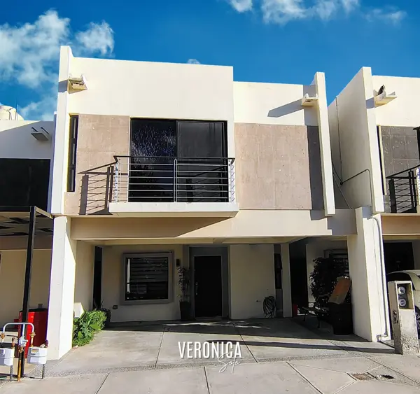 CASA EN VENTA | CERRADA DE TOPACIO
