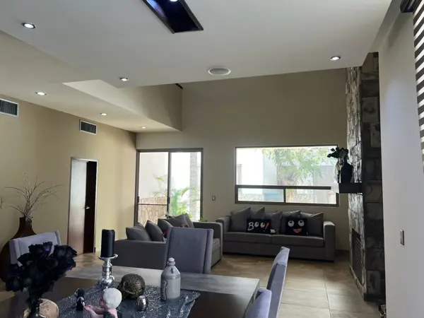 Casa en venta en Real del Nogalar, Torreón — foto 2 de 24