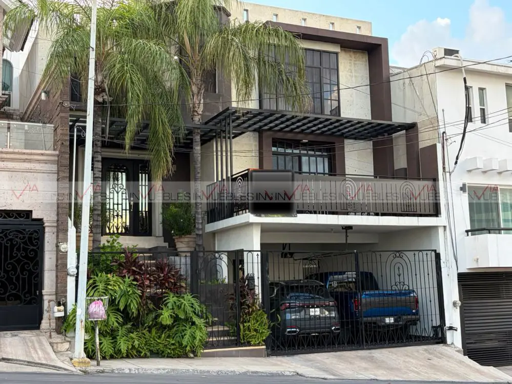 Casa en venta en Lomas del Roble, San Nicolás de los Garza — foto 1 de 20