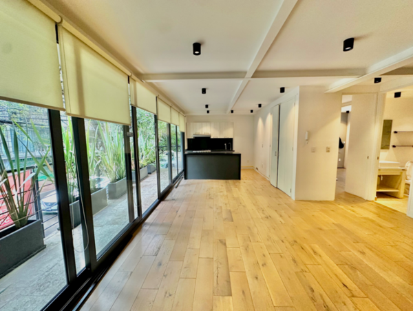 Departamento en Renta en Condesa, Calle Cholula | 65 m² | Terraza, Patio y Elevador Directo