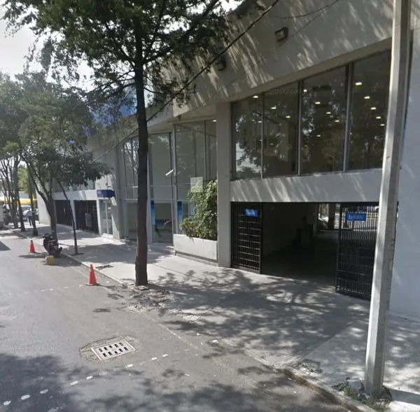 Edificio Comercial Sándalo
