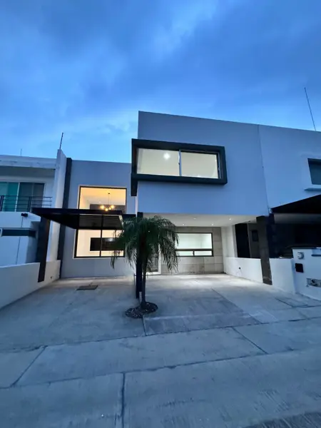 Casa en venta cumbres del lago — foto 1 de 27