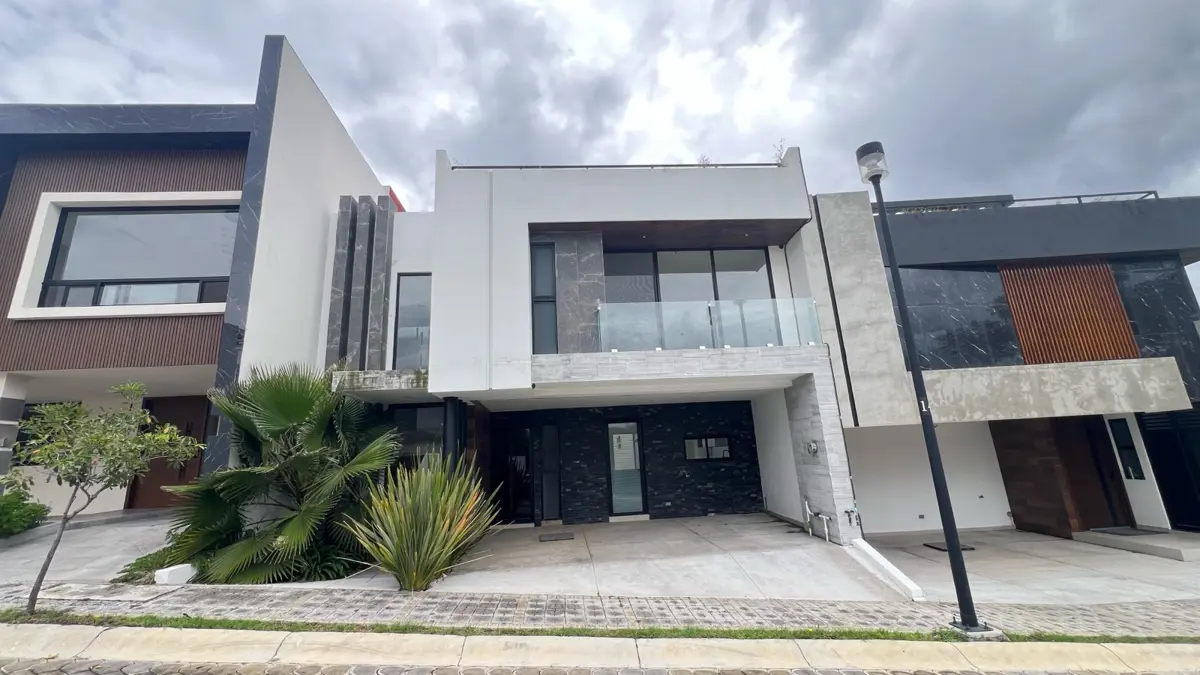 Casa en venta en Pueblo Santa Clara Ocoyucan, Ocoyucan — foto 1 de 28