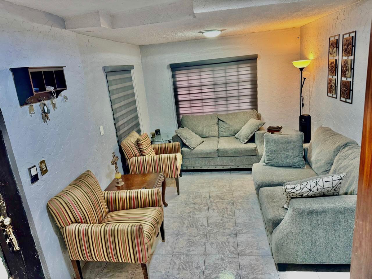 Casa en Venta en Los Naranjos, San Nicolás de los Garza, Nuevo León — foto 2