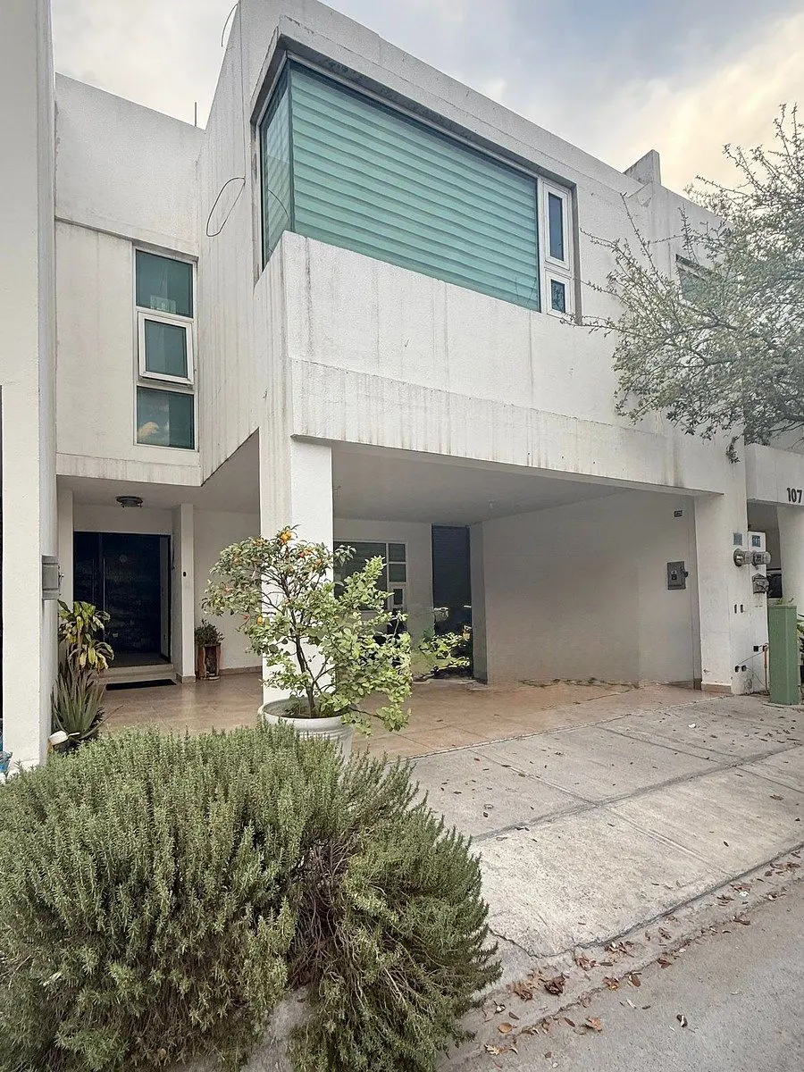 Casa en venta en Valle de La Sierra, Santa Catarina — foto 1 de 35