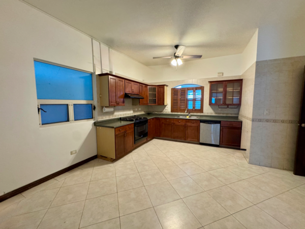 Casa en venta en Privanzas Quinto Sector, Monterrey — foto 3 de 9