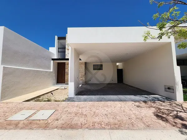 Venta de Casa en Privada Residencial en Santa Rita Cholul, Mérida