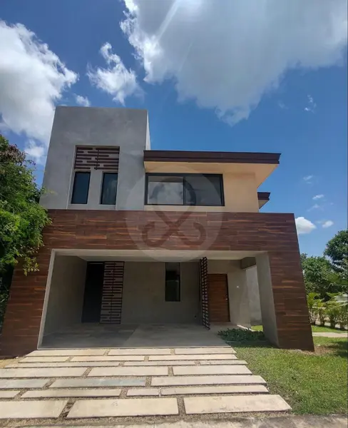 Renta de Casa Residencial en Country Club — foto 1 de 23