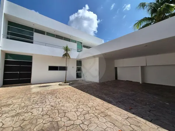 Casa en renta en Montes de Ame — foto 1 de 26