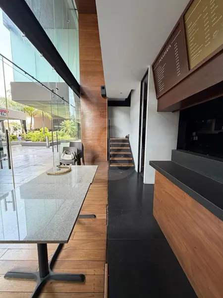 Local en Planta Baja dentro de Plaza al Norte de Mérida — foto 1 de 12