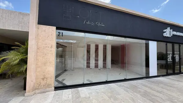 Renta de Local en Planta Alta en Montebello — foto 1 de 27