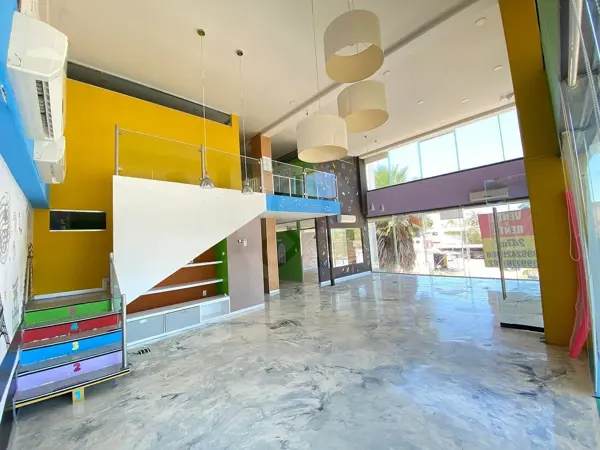 Venta de Local Comercial de San Antonio Cucul