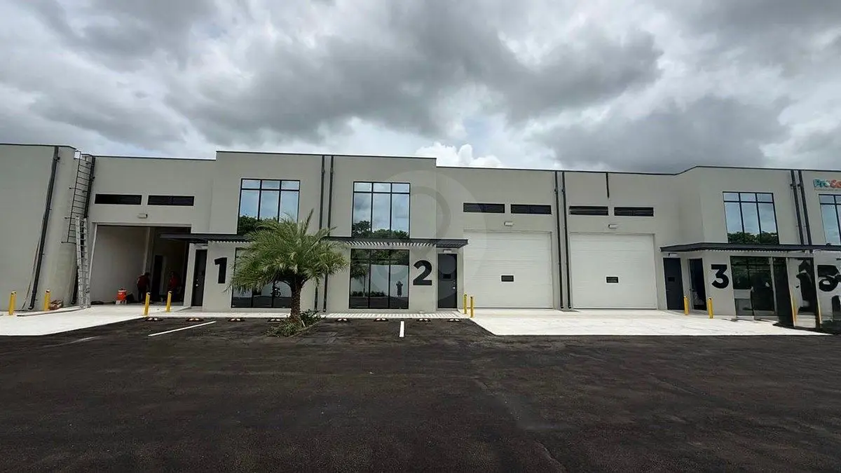 Bodega en renta en Santa Maria, Mérida — foto 1 de 25