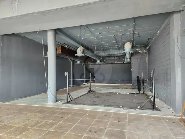 Venta de Local Comercial en Avenida Cámara de comercio