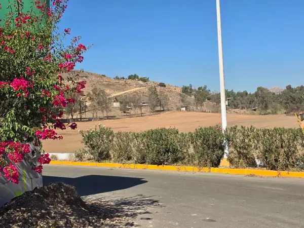 Lotes en preventa sobre la carretera a Tecate, antes de Valle de las Palmas, Tiijuana — foto 1 de 10