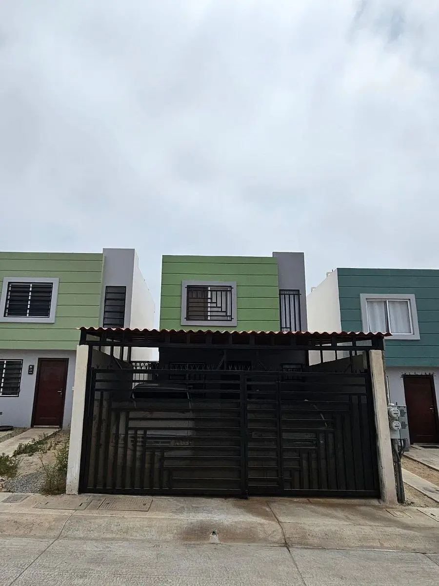 Casa en venta en Aztlan, Playas de Rosarito — foto 1 de 12