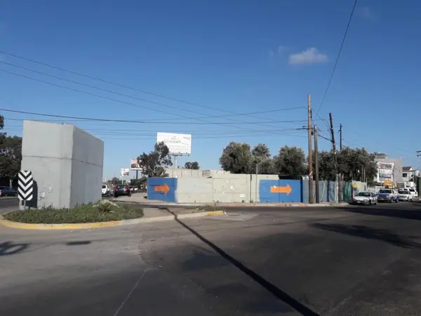 Se vende terreno en la Vía Rápida por la 20 de Noviembre — foto 1 de 11
