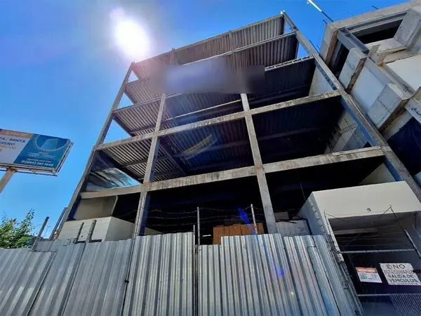 En venta: Edificio para APARTAMENTOS, OFICINAS, CONSULTORIOS