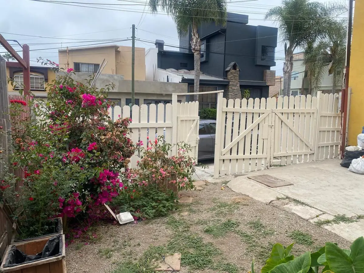 Casa en renta en Playas de Tijuana Sección Jardines, Tijuana — foto 1 de 9
