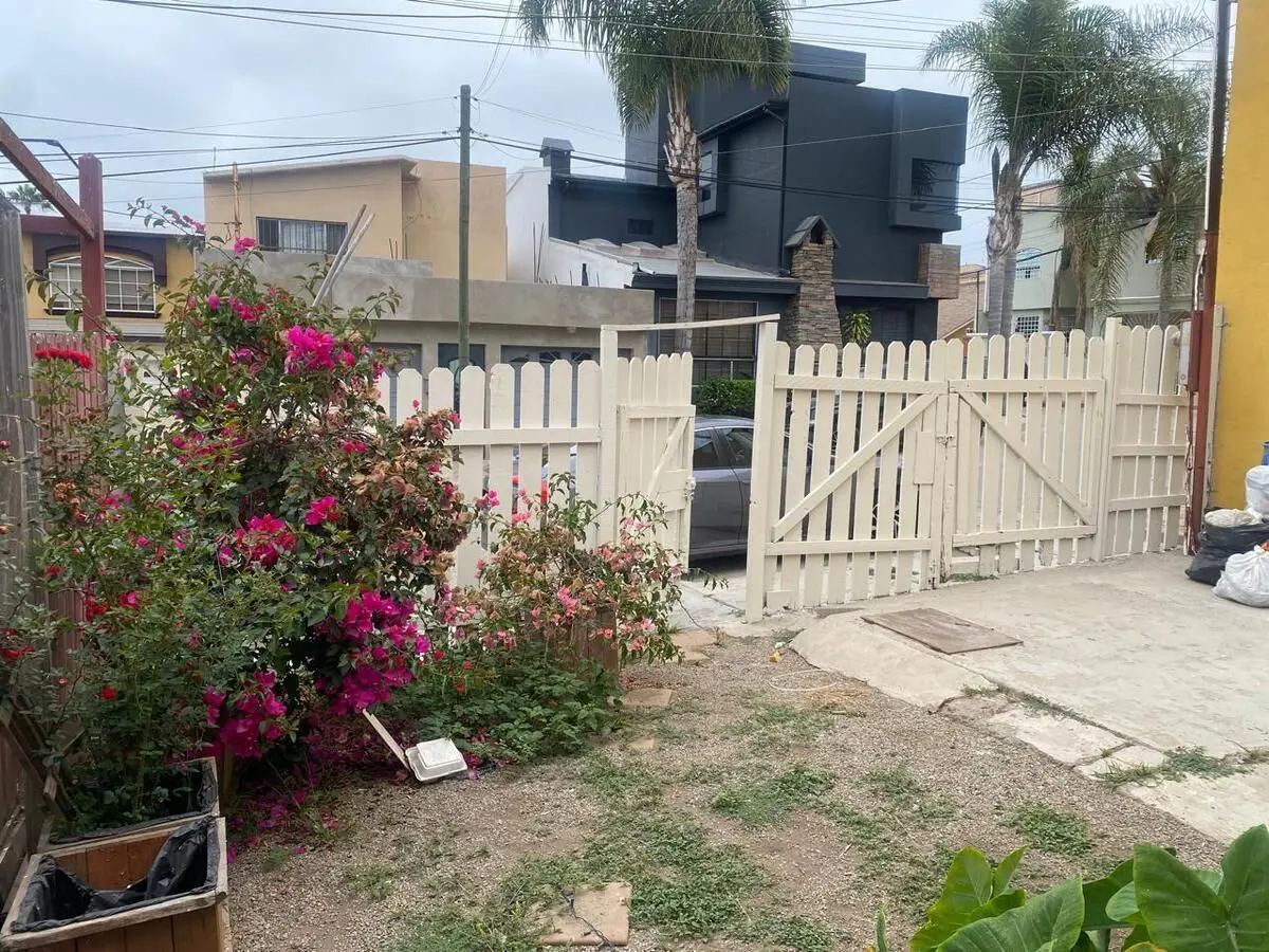 Casa en renta en Playas de Tijuana Sección Jardines, Tijuana — foto 1 de 9